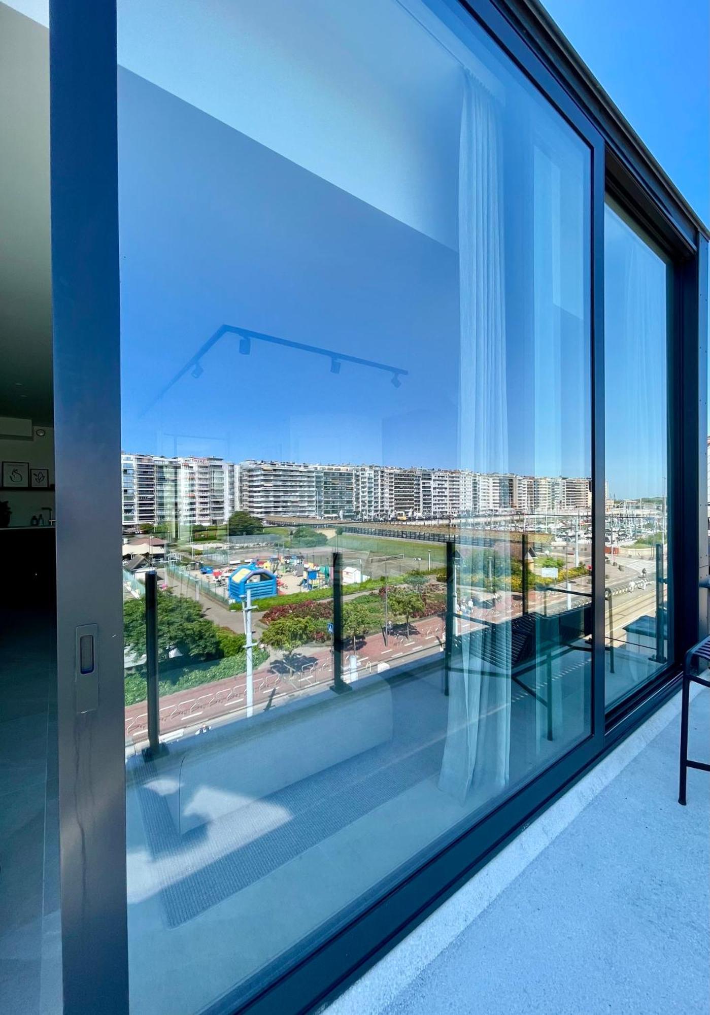 Apartament Molo Roof - Stylish Penthouse With Marina View Blankenberge Within Walking Distance From The Sea - 15 Km From Bruges Zewnętrze zdjęcie